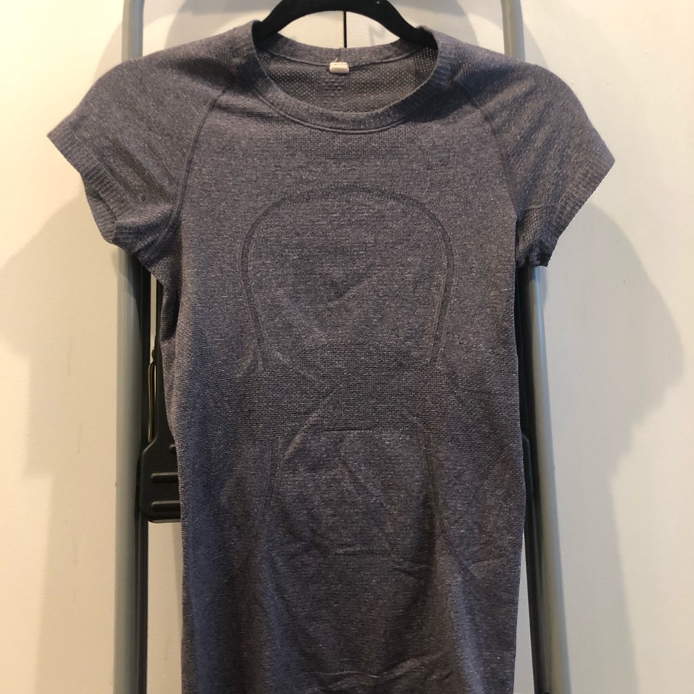 Lululemon sport tee